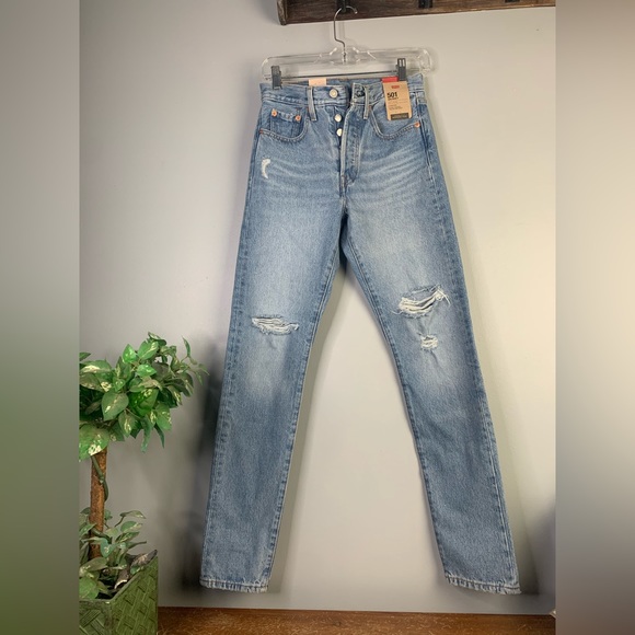 Levi's Denim - NWT $79 Women’s 24 x 30 Levi’s 501 Skinny Jeans Button Fly Distressed